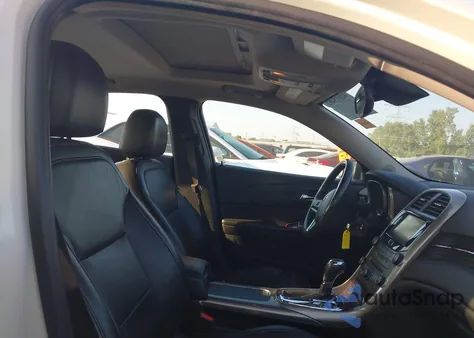 2013 Chevrolet Malibu 3Lt z USA, uszkodzony, nr VIN 1G11G5SX2DF183887